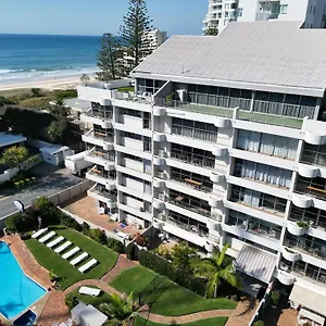Surfers Aparthotel