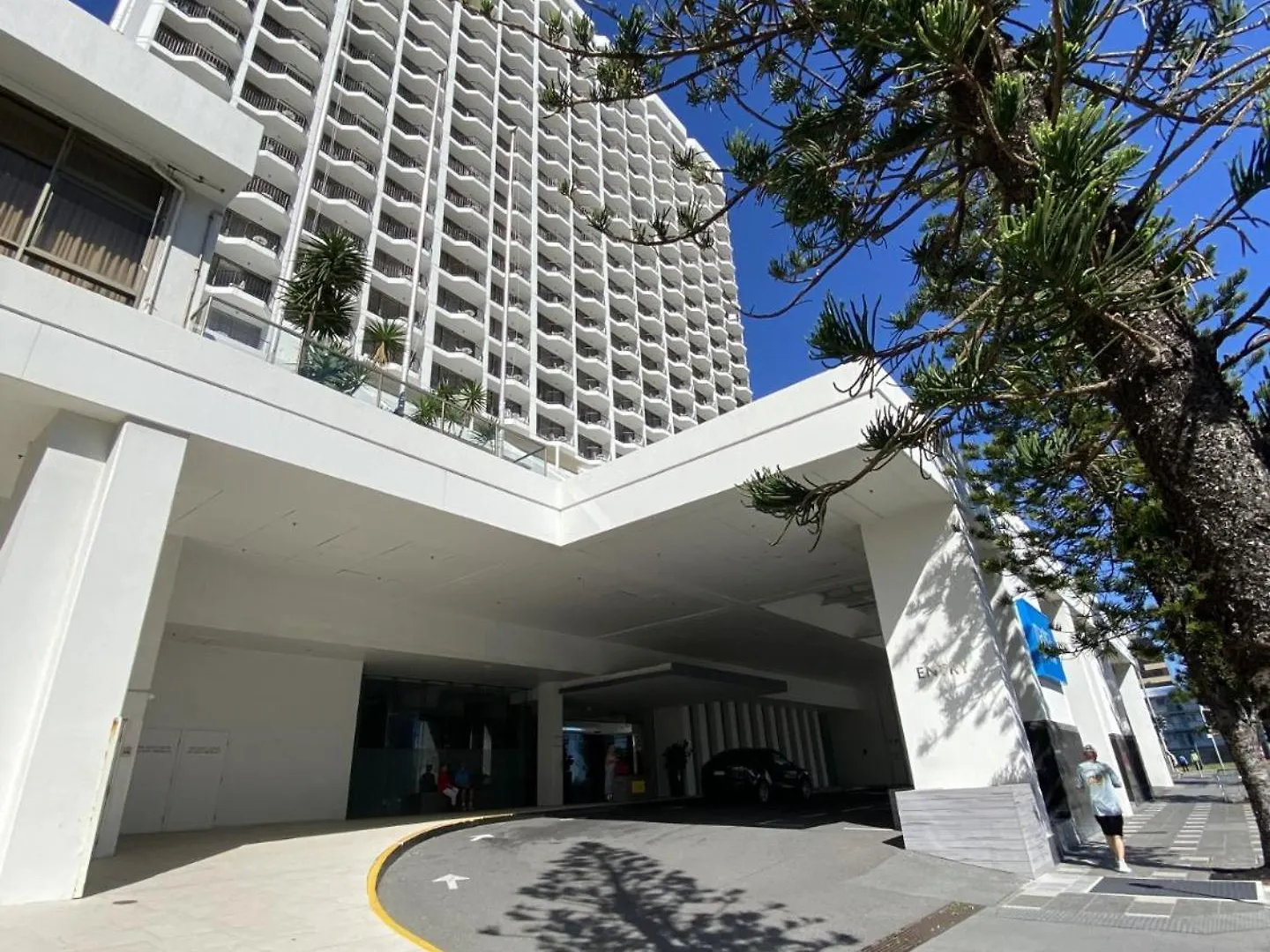****  Sea View Hotel Room Heart Of Surfers Paradise Gold Coast Australia