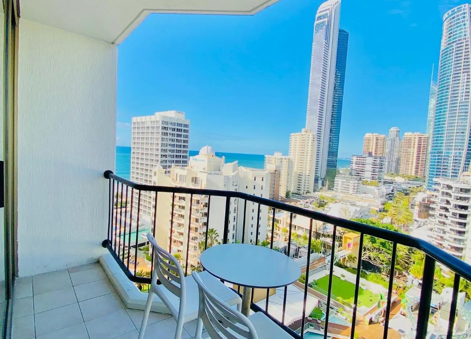 Sea View Hotel Room Heart Of Surfers Paradise 黄金海岸 澳大利亚